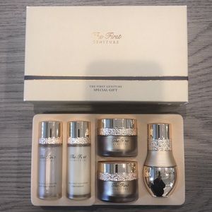 The First Geniture - brand new 5 piece Korean skincare.  Perfect for travel.